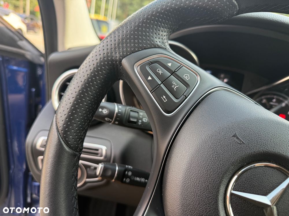 Mercedes-Benz Klasa C 180 (BlueEFFICIENCY) 7G-TRONIC Avantgarde - 22