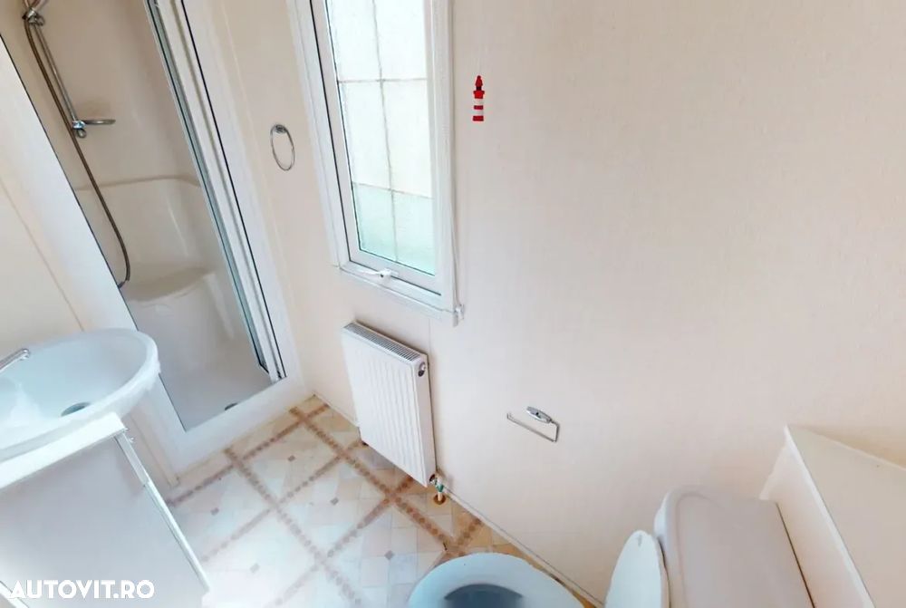 Alta Casă mobilă Willerby Granada nr. 042 | Tâmplărie PVC și Încălzire centrală cu calorifere | 11 x 3.7 m | 2 dormitoare și 1 baie - 8
