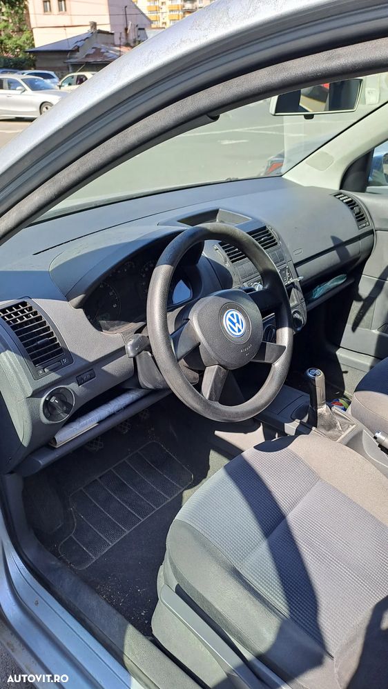 Volkswagen Polo - 4