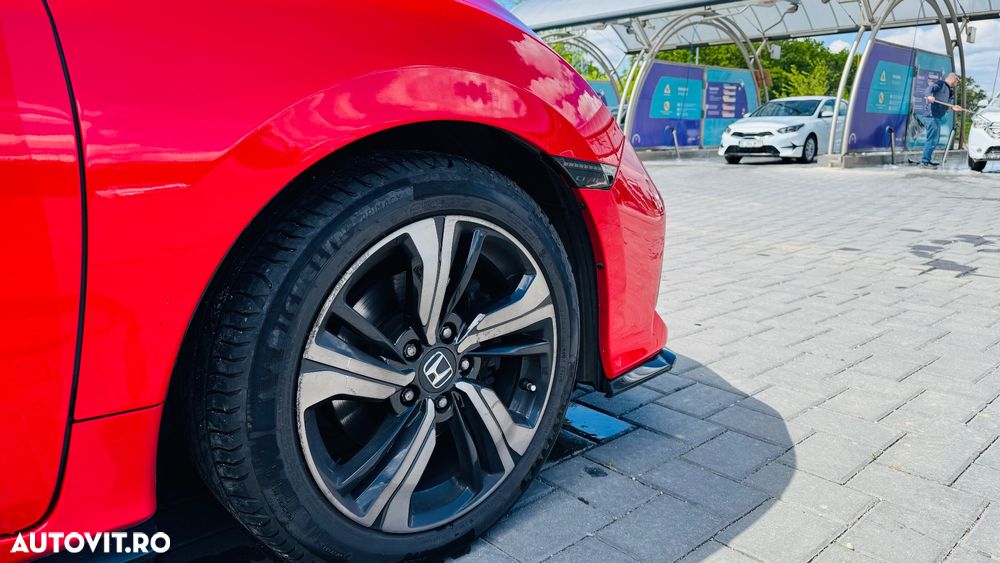 Honda Civic 1.5 VTEC Turbo CVT Sport Plus - 10