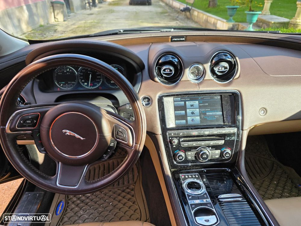 Jaguar XJ 3.0 V6 Premium Luxury - 6