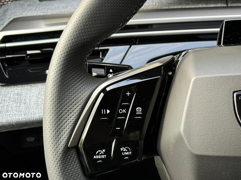 Peugeot 5008 1.2 PureTech mHEV Allure Pack S&S e-DCS6 - 18