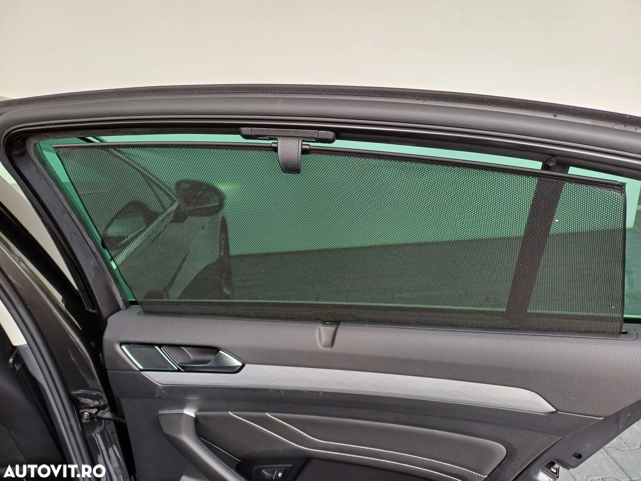 Volkswagen Passat 1.5 TSI DSG PHEV Business - 37