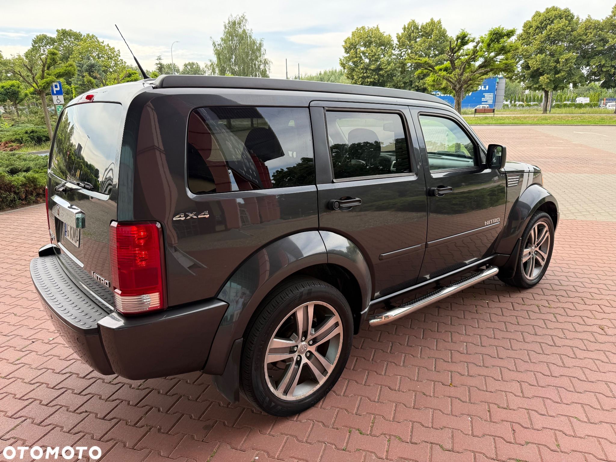 Dodge Nitro 4.0 V6 RT - 8