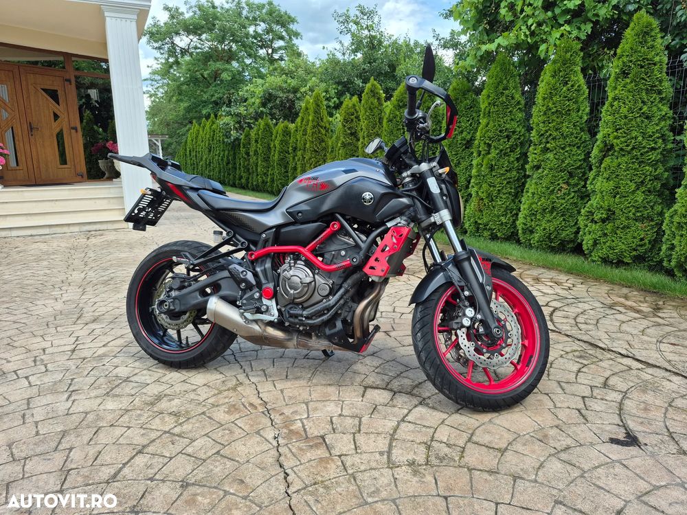 Yamaha MT-07 - 2