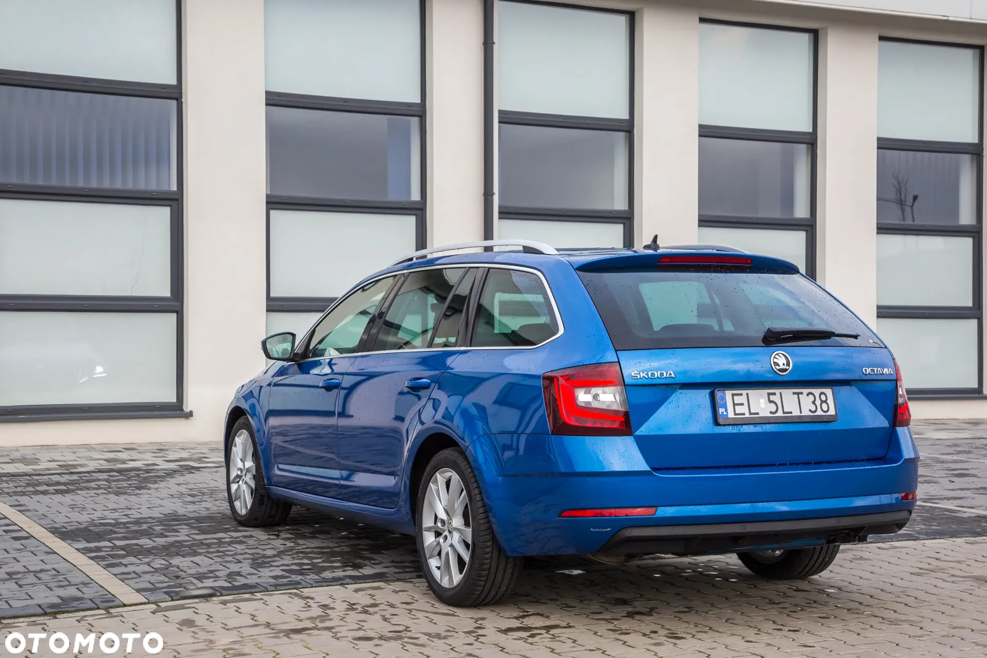 Skoda Octavia 2.0 TDI Ambition DSG - 10
