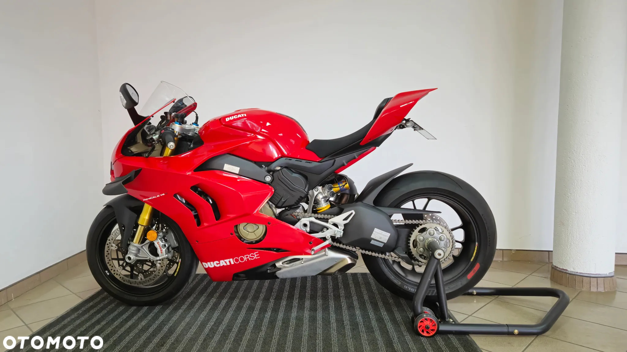 Ducati Panigale V4S - 2