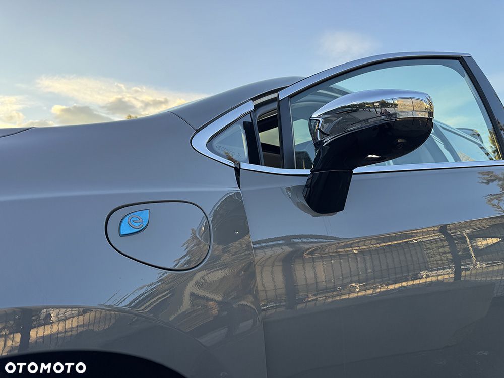 Chrysler Pacifica - 27