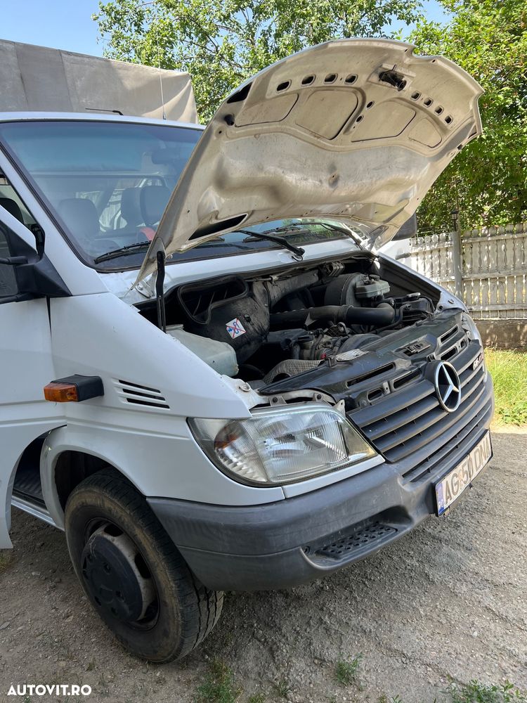 Mercedes-Benz 616 CDI - 12