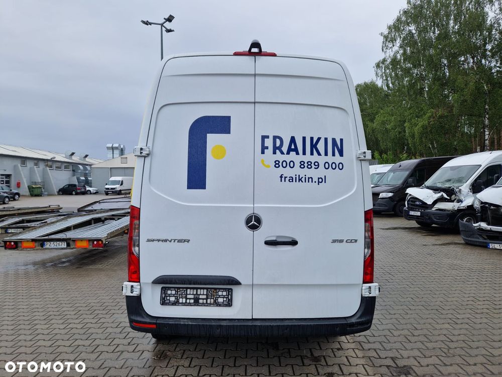 Mercedes-Benz Sprinter - 3