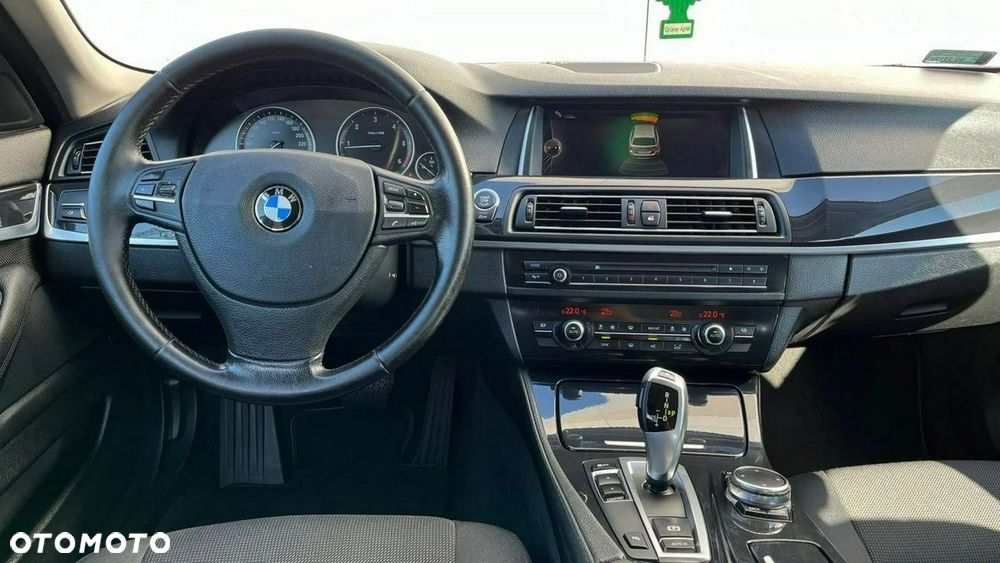 BMW Seria 5 520d - 26