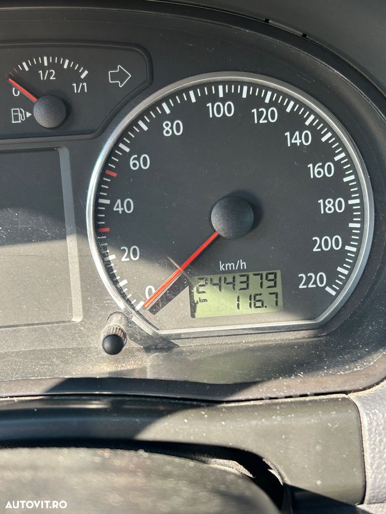 Volkswagen Polo - 7