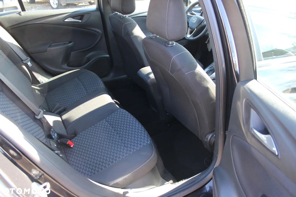 Opel Astra 1.5 D Start/Stop Automatik 2020 - 19