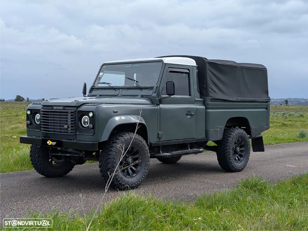 Land Rover Defender - 7