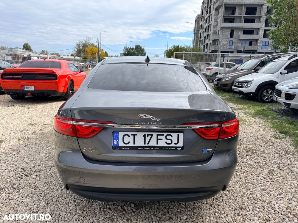 Jaguar XF 20d Aut. R-Sport - 18