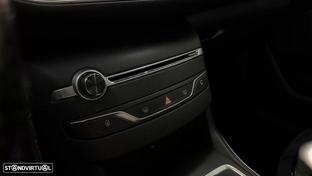 Peugeot 308 SW 2.0 BlueHDi GT Line - 36