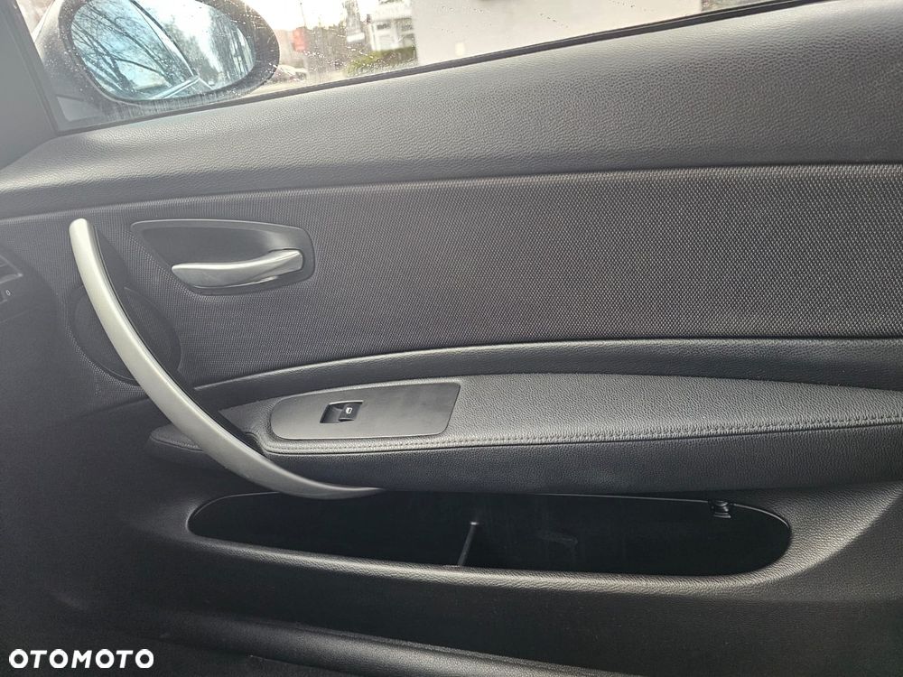 BMW Seria 1 116i - 15