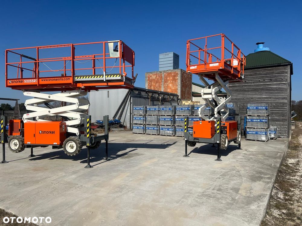 Snorkel S2255RT Podnośnik nożycowy 4x4 Diesel 50 mth 420KG Platforma Genie Skyjack - 32