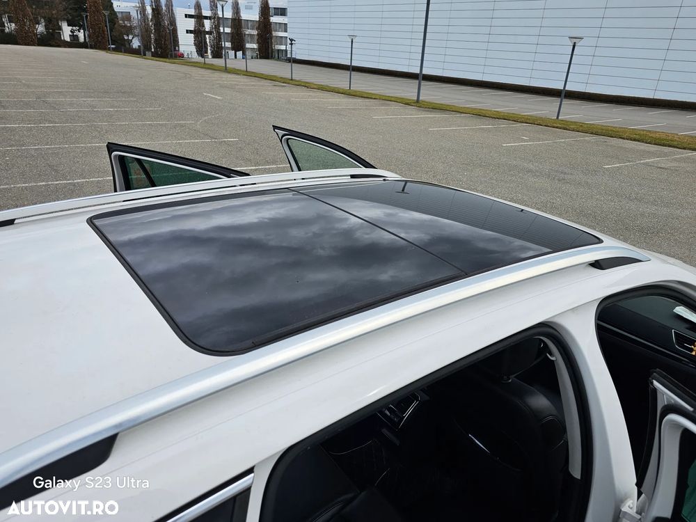 Skoda Superb 2.0 TDI DSG Laurin & Klement - 15