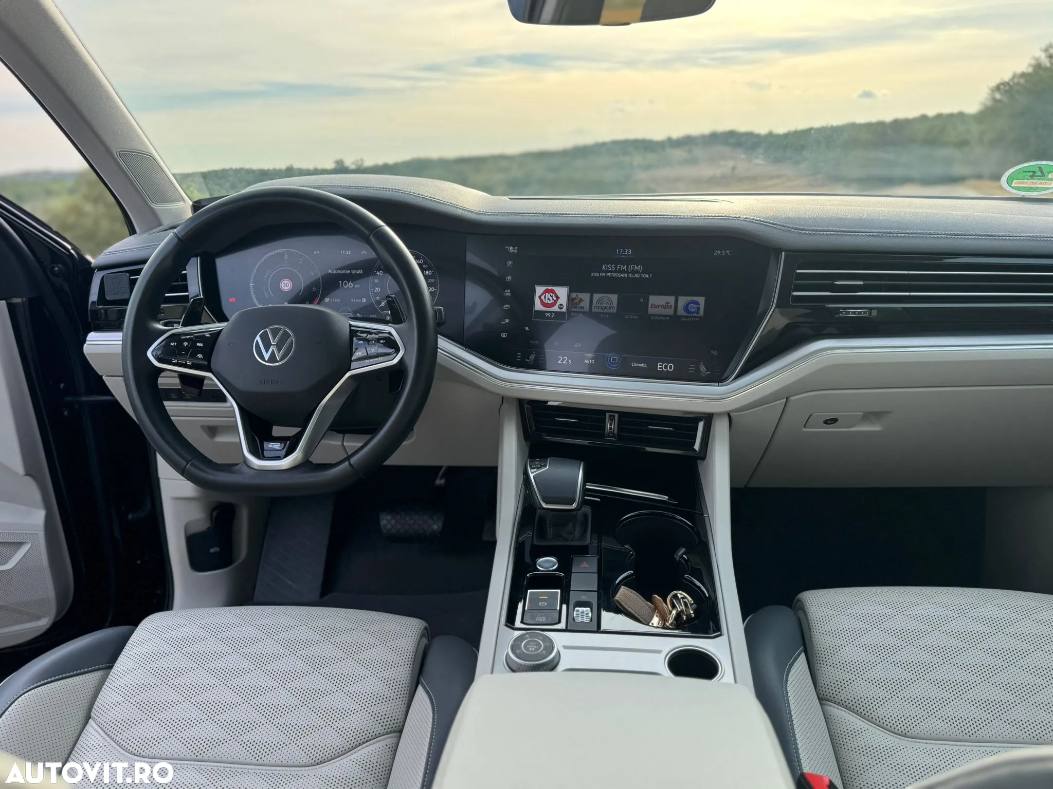 Volkswagen Touareg 3.0 V6 e-Hybrid 4Motion Aut. Elegance - 14