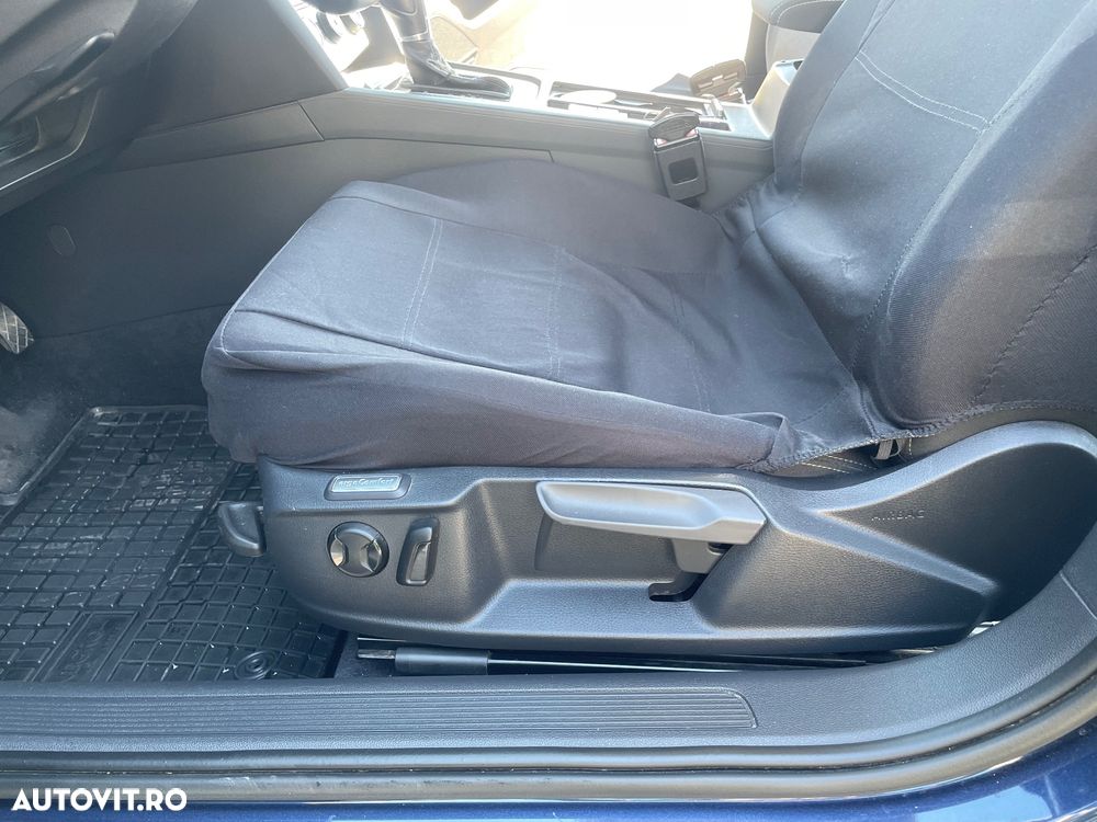 Volkswagen Passat 2.0 TDI (BlueMotion Technology) DSG Comfortline - 10