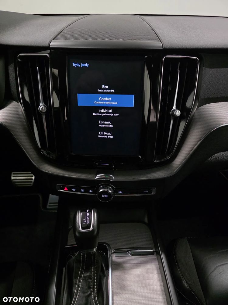 Volvo XC 60 D4 Geartronic RDesign - 13