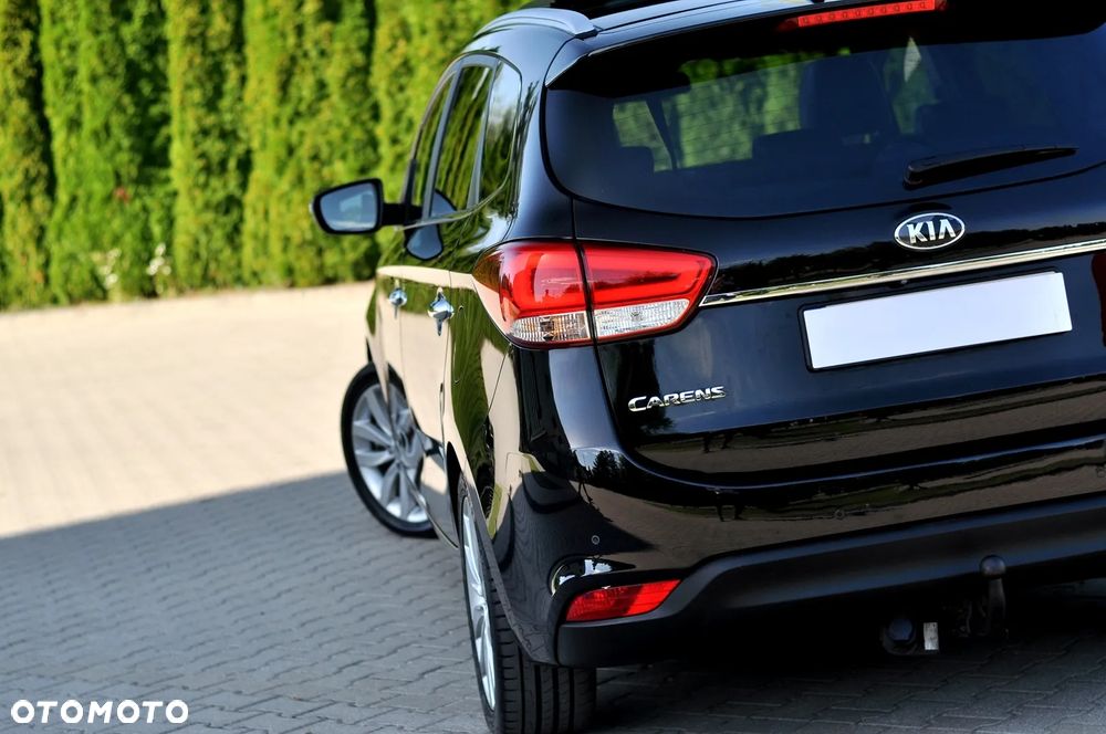 Kia Carens 1.7 CRDi XL 7os - 12