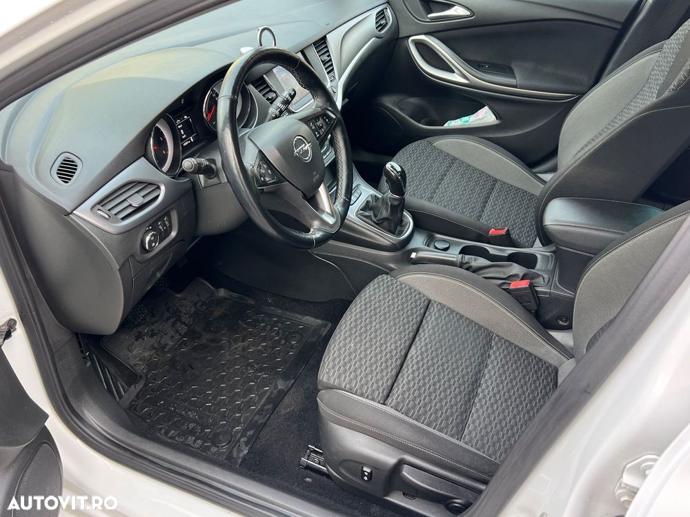 Opel Astra 1.5 Start/Stop - 11