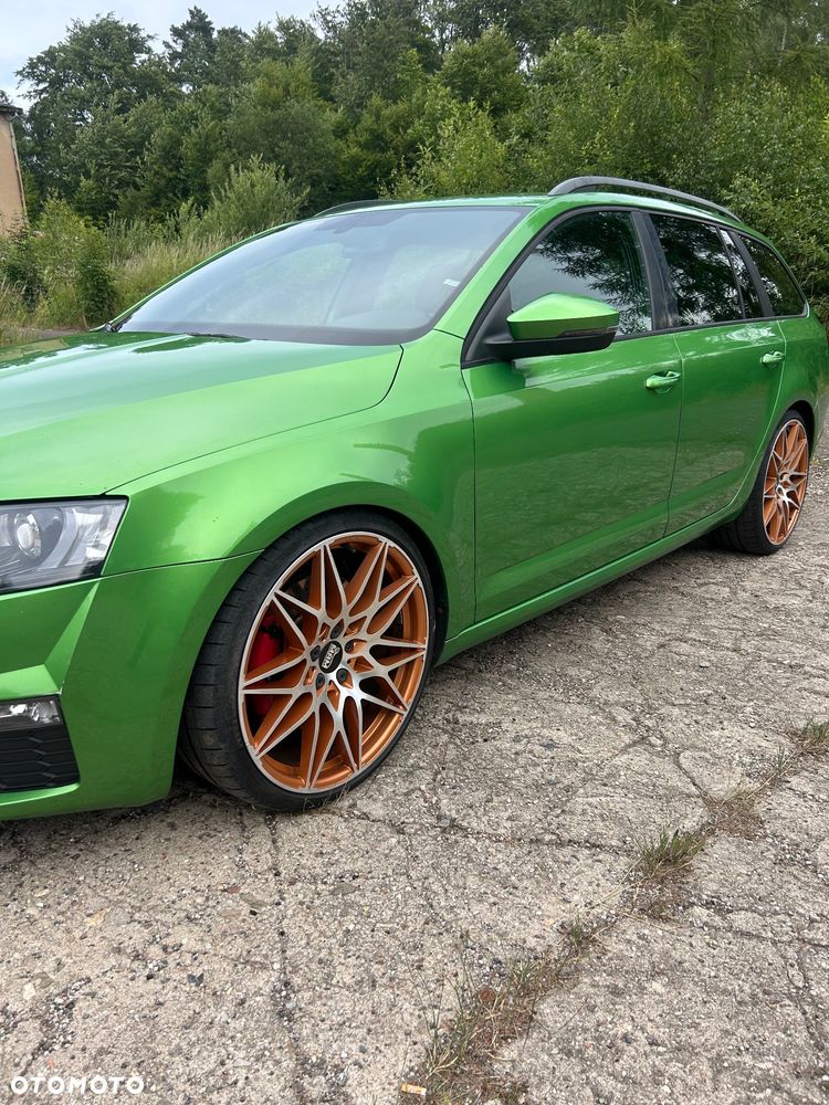 Skoda Octavia 2.0 TDI RS - 18
