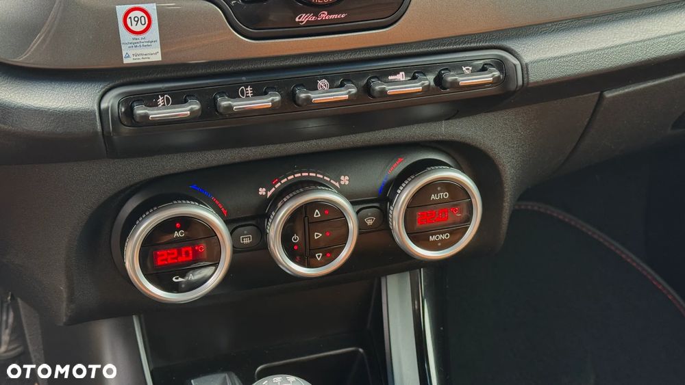 Alfa Romeo Giulietta - 25