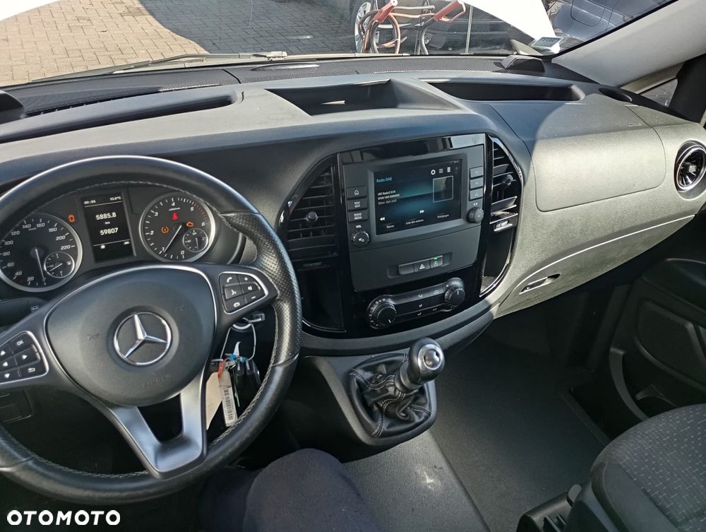 Mercedes-Benz VITO - 11