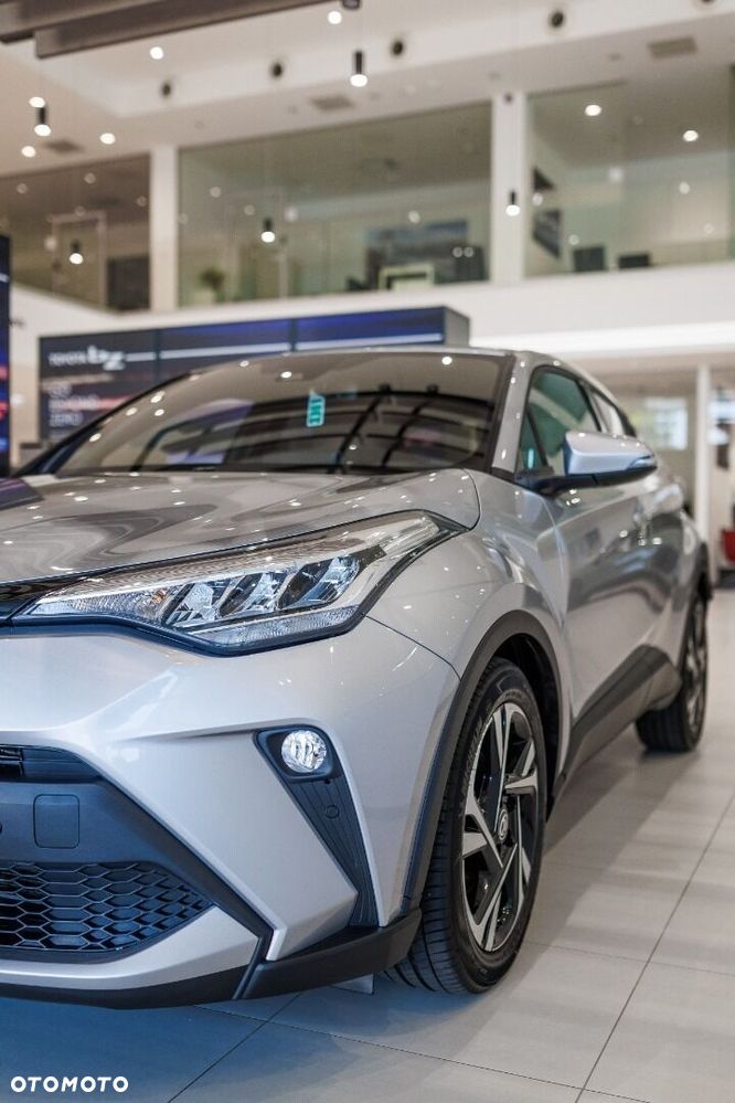 Toyota C-HR - 16