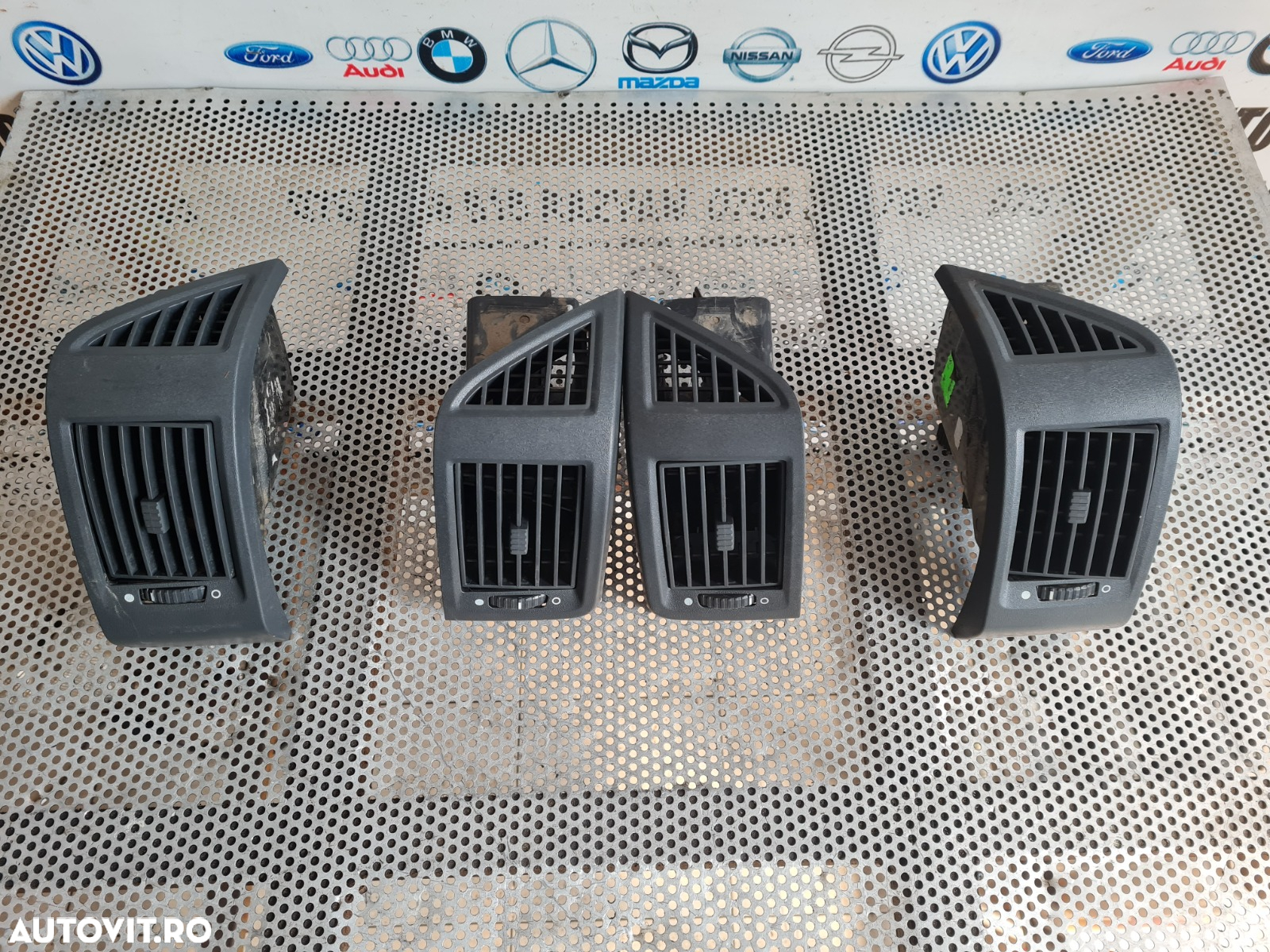 Grile Grila Ventilatie Aerisire Bord Fiat Ducato Peugeot Boxer Citroen Jumper Dupa 2006 - 2