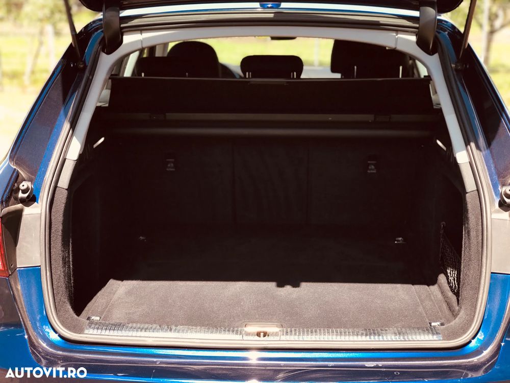 Audi A4 Avant 2.0 TDI quattro S tronic - 28