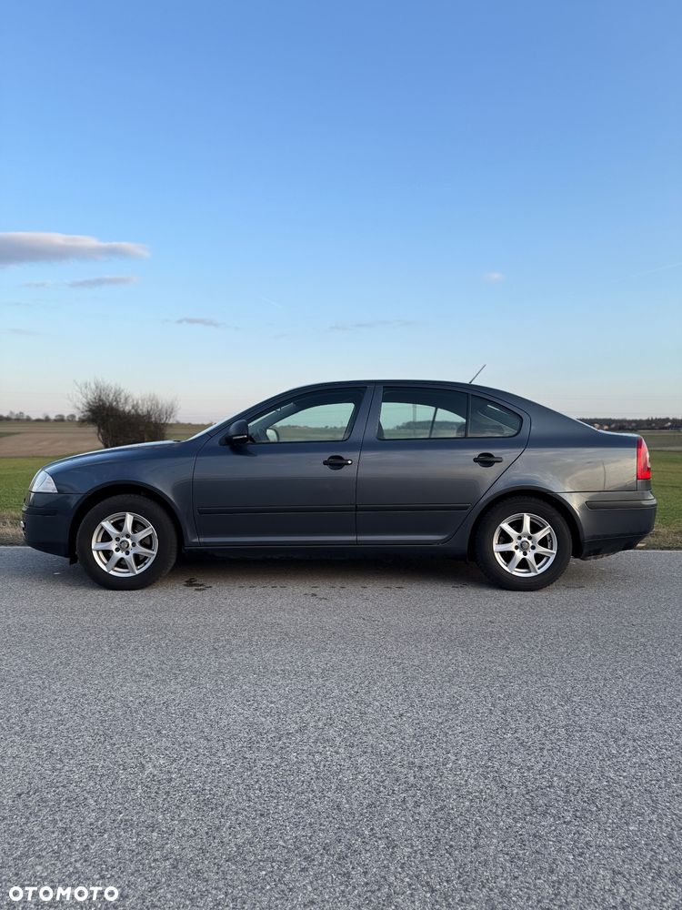Skoda Octavia 1.6 - 4