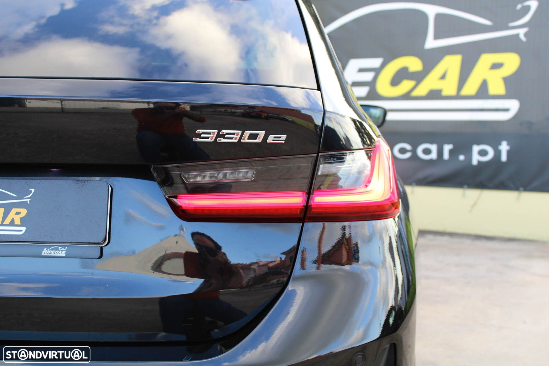 BMW 330 e Touring Corporate Edition Auto - 15