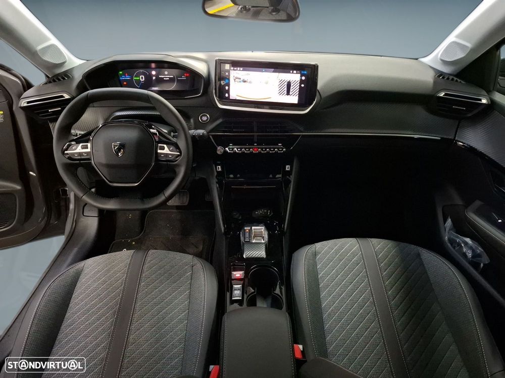 Peugeot e-208 50 kWh Allure — fotografia 11