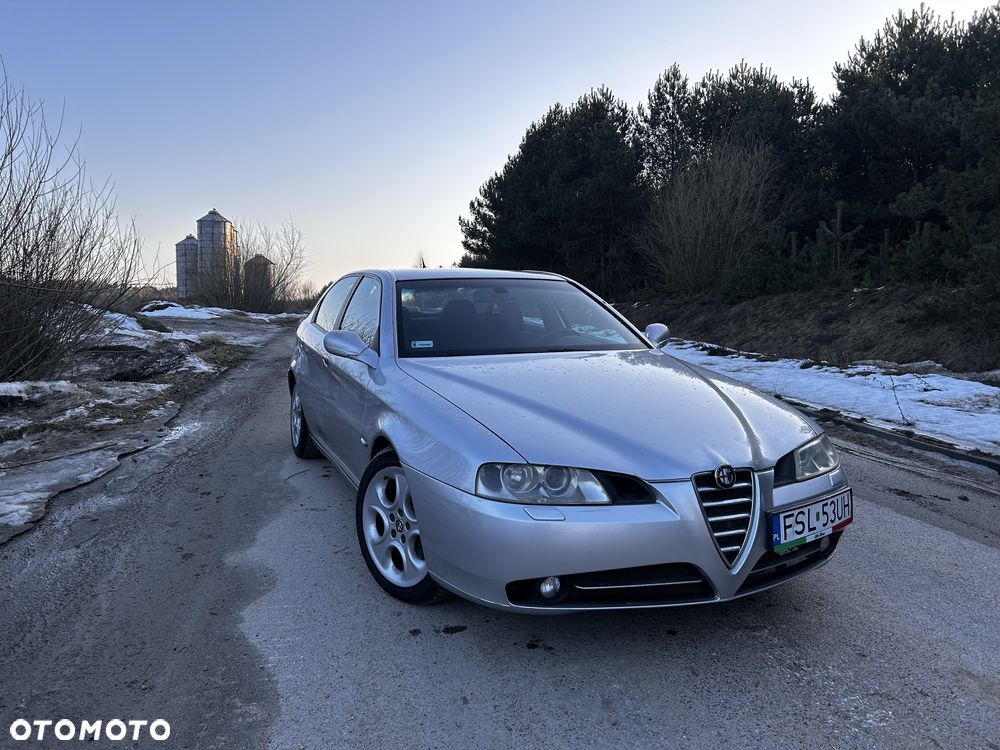 Alfa Romeo 166 - 1
