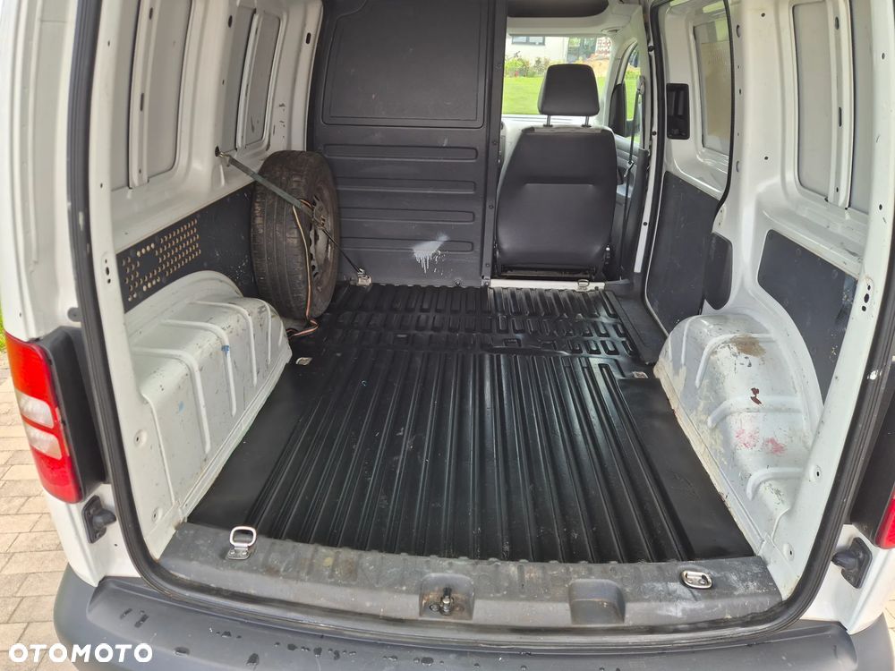 Volkswagen Caddy - 9