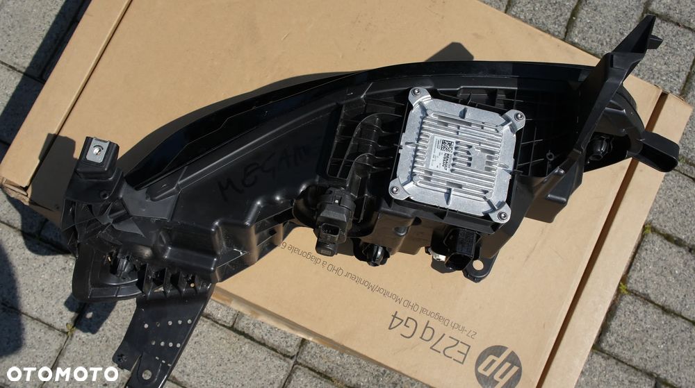 PRZEDNIA PRAWA LAMPA RENAULT MEGANE E-TECH FULL LED - 12