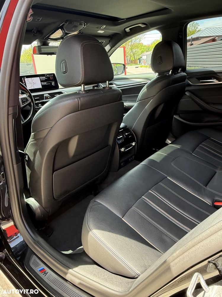 BMW Seria 5 530d xDrive AT MHEV - 12