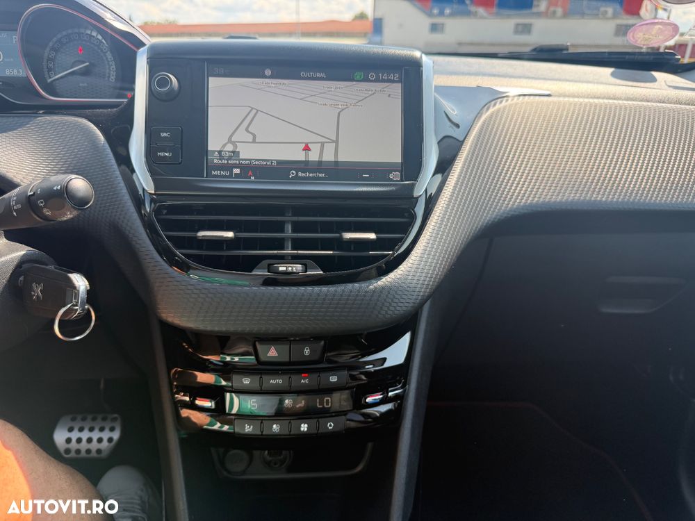 Peugeot 2008 1.2 PureTech Turbo EAT6 S&S GT-Line - 19