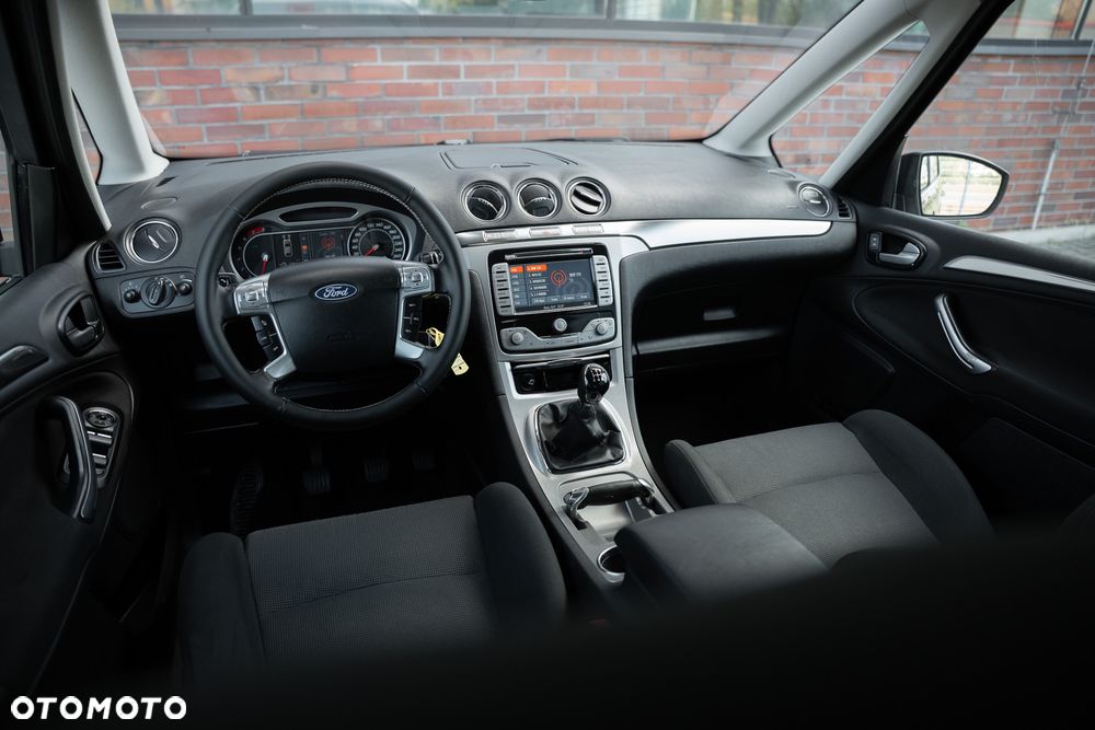 Ford Galaxy 2.0 Viva Titanium - 27