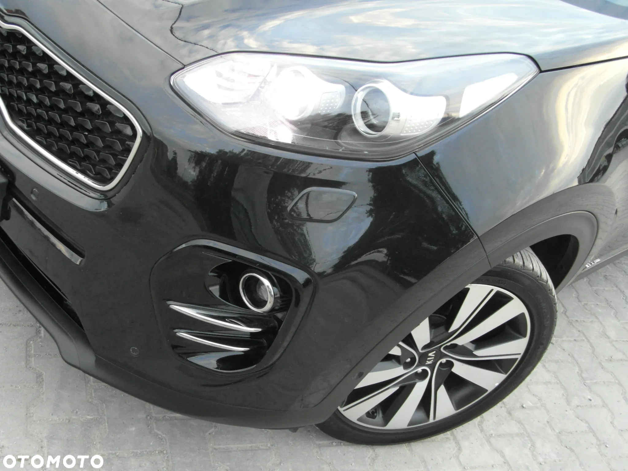 Kia Sportage 2.0 CRDI 4WD Automatik Vision - 2