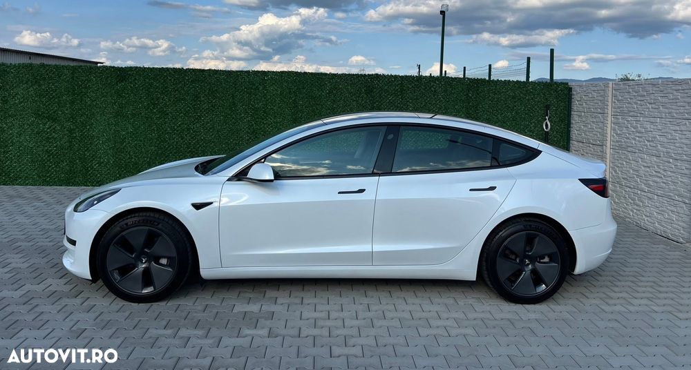 Tesla Model 3 Standard Reichweite Plus Hinterradantrieb - 14
