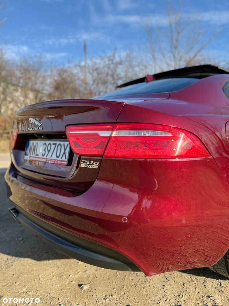 Jaguar XE 20d AWD R-Sport - 17