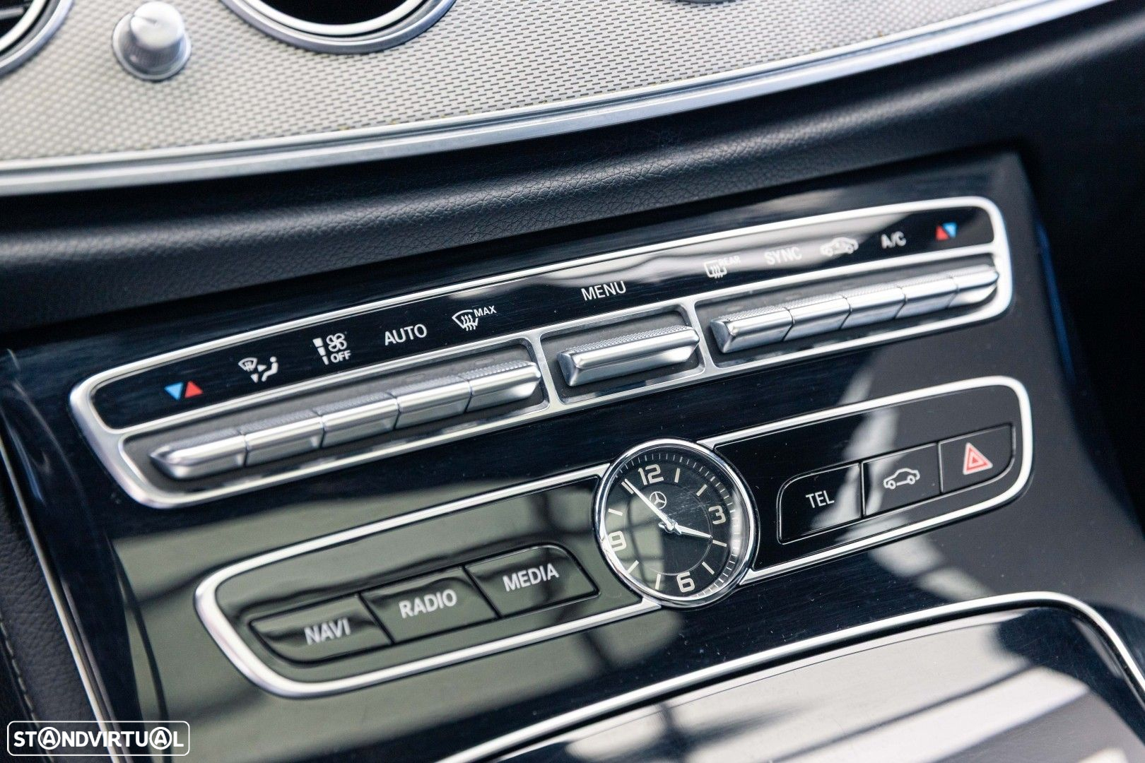 Mercedes-Benz E 220 d AMG - 35