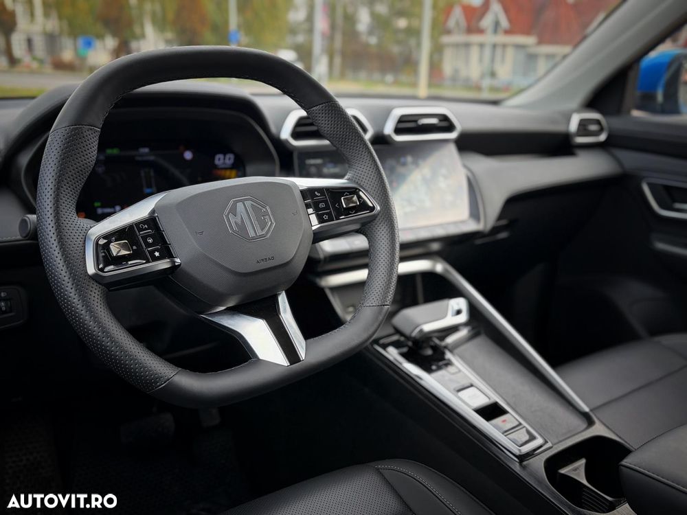 MG ZS HEV Hybrid+ Luxury - 21