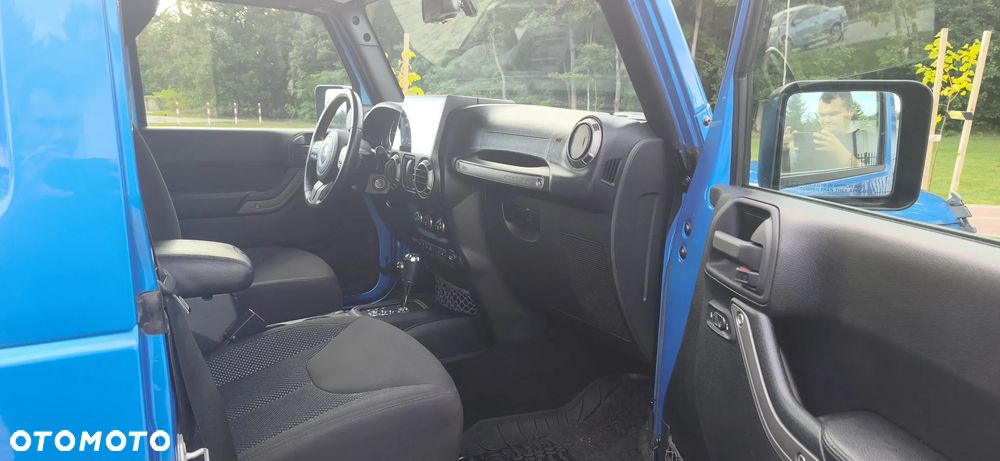 Jeep Wrangler - 19