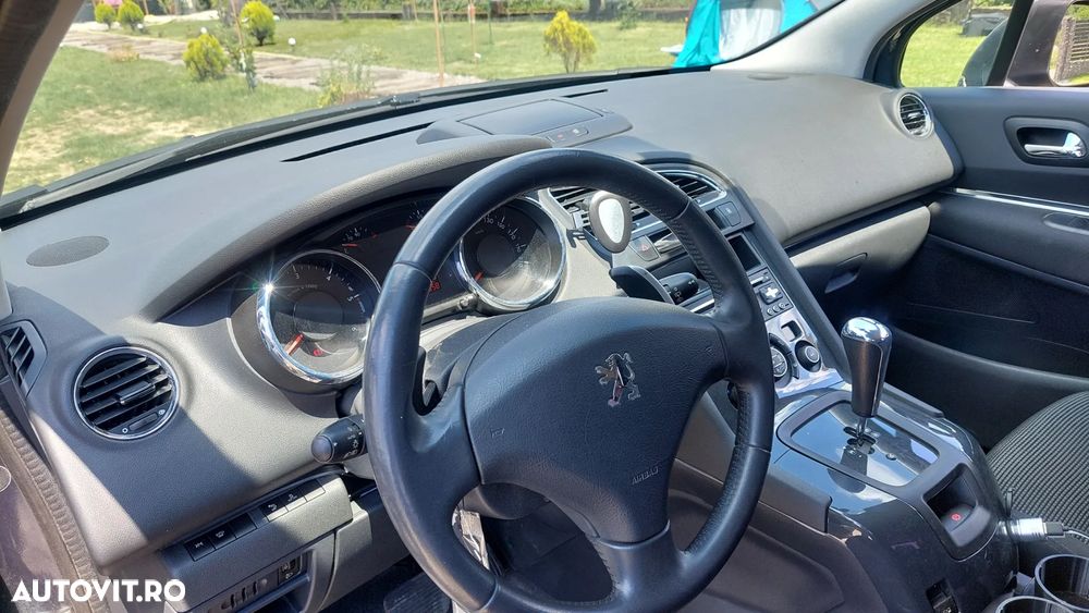 Peugeot 5008 - 4